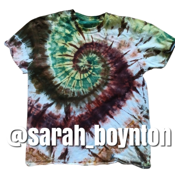 Hand Crafted Other - Men's Large Turtle Inspired Tie Dye Tee